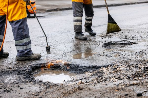 Cost of Gravel Pothole Repair in Littleton